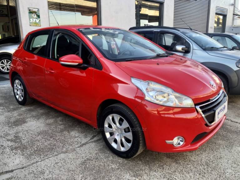 PEUGEOT - 208 - 2016/2016 - Vermelha - R$ 43.700,00