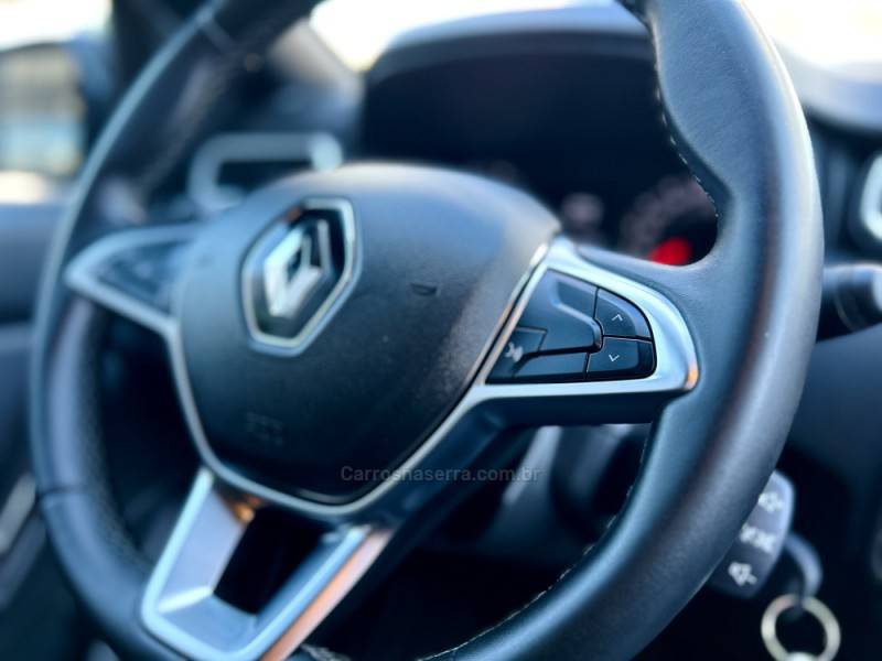 RENAULT - DUSTER - 2023/2023 - Branca - R$ 96.900,00