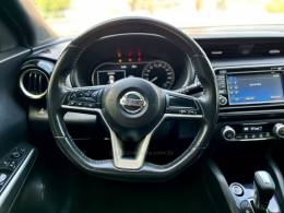 NISSAN - KICKS - 2017/2017 - Prata - R$ 87.900,00