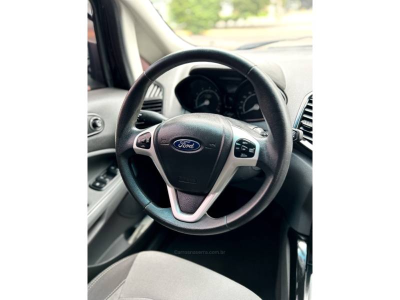 FORD - ECOSPORT - 2015/2015 - Preta - R$ 59.900,00