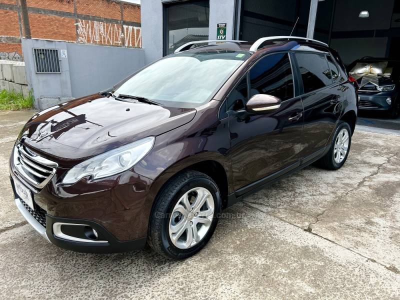 PEUGEOT - 2008 - 2017/2017 - Marrom - R$ 58.700,00