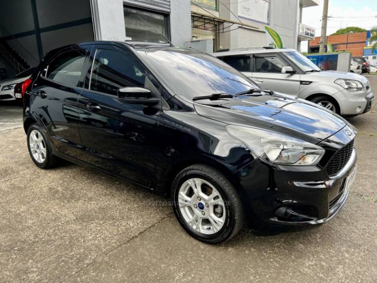 FORD - KA - 2015/2015 - Preta - R$ 45.900,00