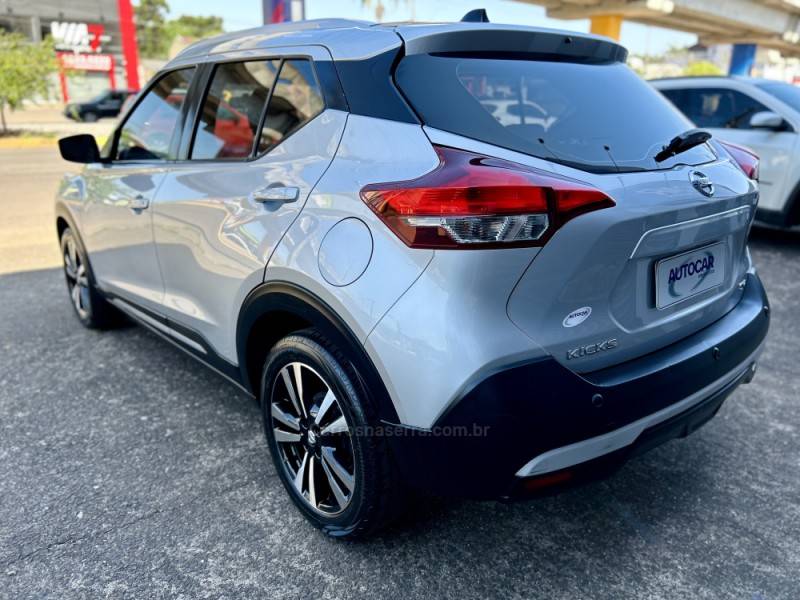 NISSAN - KICKS - 2020/2020 - Prata - R$ 87.900,00