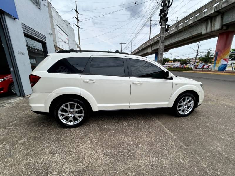 FIAT - FREEMONT - 2015/2015 - Branca - R$ 67.900,00