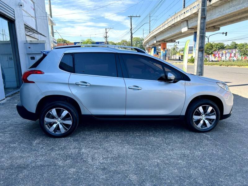 PEUGEOT - 2008 - 2017/2017 - Prata - R$ 62.900,00