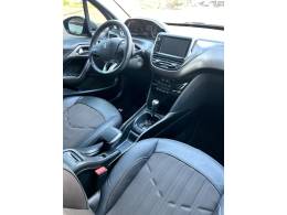 PEUGEOT - 2008 - 2016/2016 - Branca - R$ 59.700,00