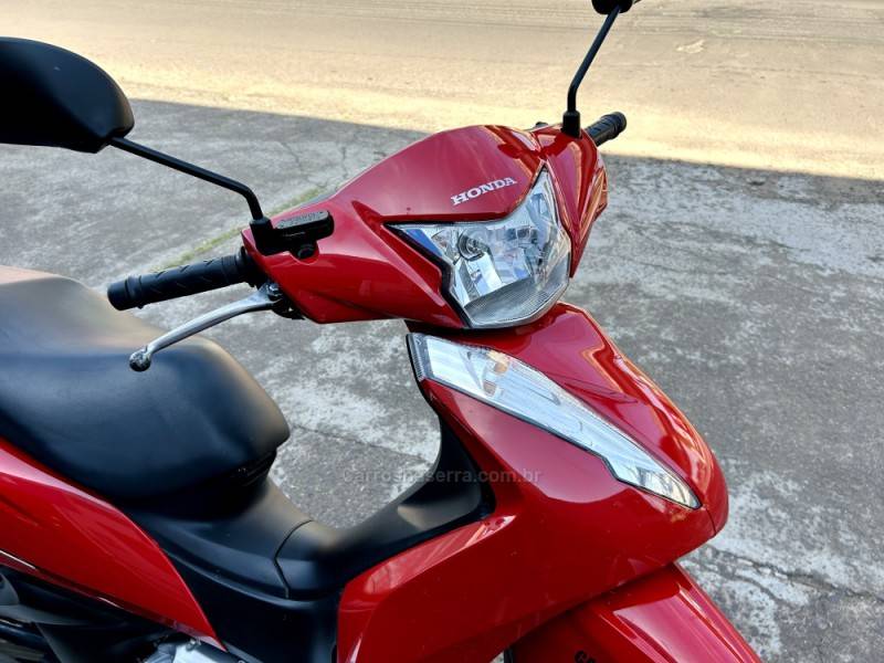 HONDA - BIZ 125 - 2023/2023 - Vermelha - R$ 17.700,00