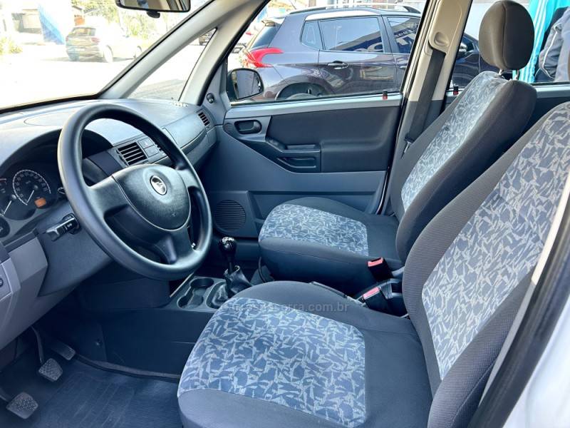 CHEVROLET - MERIVA - 2005/2005 - Branca - R$ 25.900,00