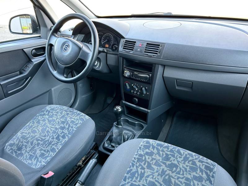 CHEVROLET - MERIVA - 2005/2005 - Branca - R$ 25.900,00