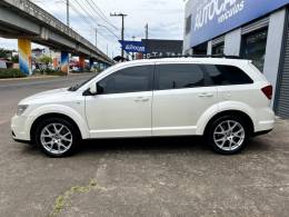 FIAT - FREEMONT - 2015/2015 - Branca - R$ 67.900,00
