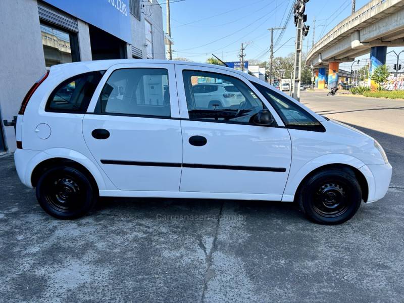 CHEVROLET - MERIVA - 2005/2005 - Branca - R$ 25.900,00