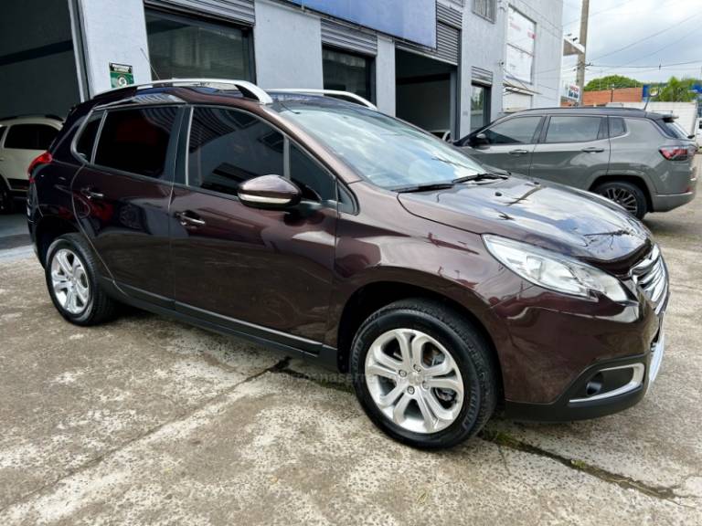 PEUGEOT - 2008 - 2017/2017 - Marrom - R$ 58.700,00