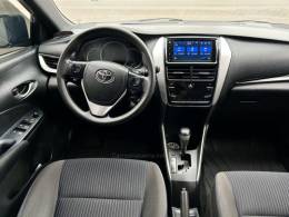 TOYOTA - YARIS - 2021/2021 - Preta - R$ 84.900,00