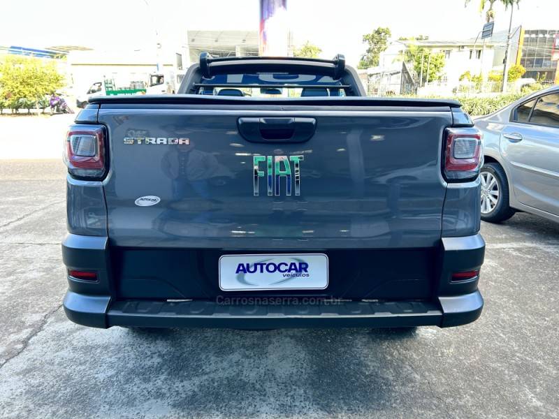 FIAT - STRADA - 2022/2022 - Cinza - R$ 75.900,00