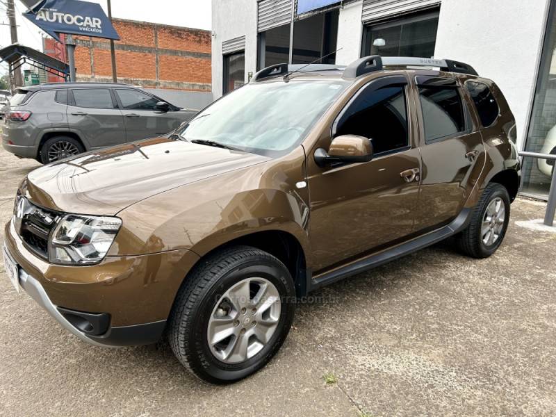 RENAULT - DUSTER - 2019/2019 - Marrom - R$ 77.700,00