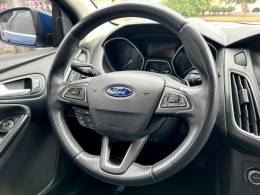 FORD - FOCUS - 2017/2017 - Azul - R$ 73.900,00