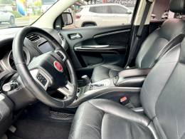 FIAT - FREEMONT - 2015/2015 - Branca - R$ 67.900,00