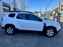 RENAULT - DUSTER - 2023/2023 - Branca - R$ 96.900,00