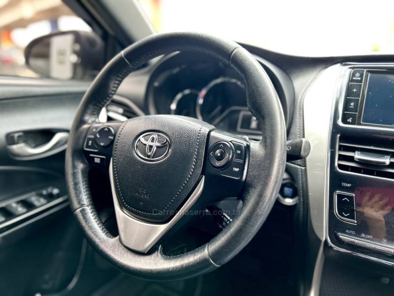 TOYOTA - YARIS - 2019/2019 - Prata - R$ 79.900,00