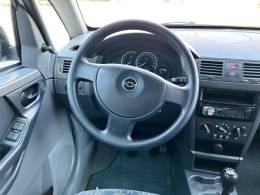 CHEVROLET - MERIVA - 2005/2005 - Branca - R$ 25.900,00