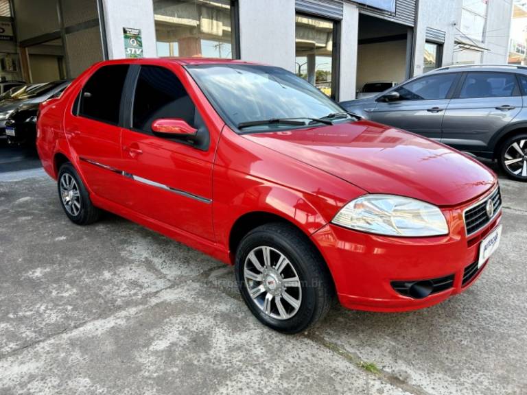 FIAT - SIENA - 2010/2010 - Vermelha - R$ 31.900,00