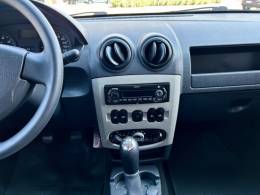 RENAULT - LOGAN - 2009/2009 - Prata - R$ 28.900,00