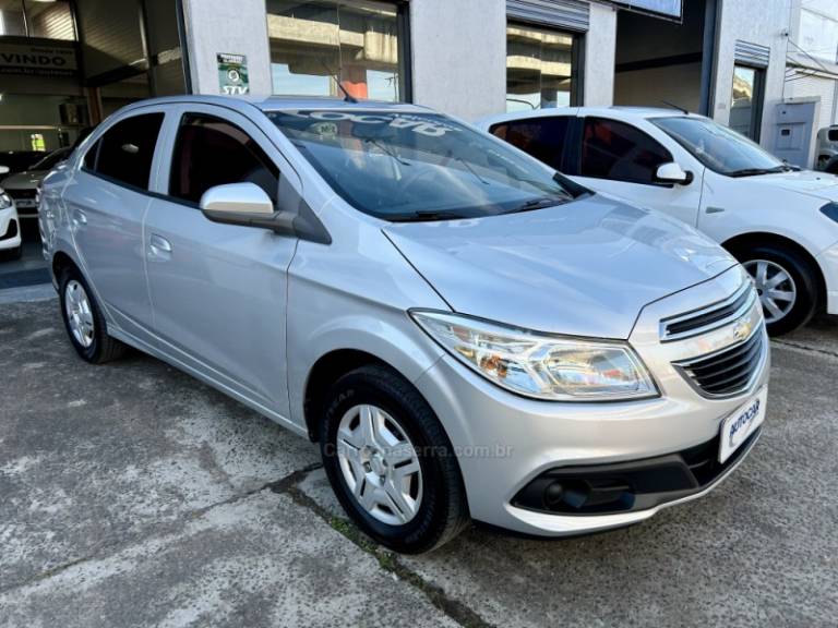 CHEVROLET - PRISMA - 2013/2013 - Prata - R$ 43.900,00