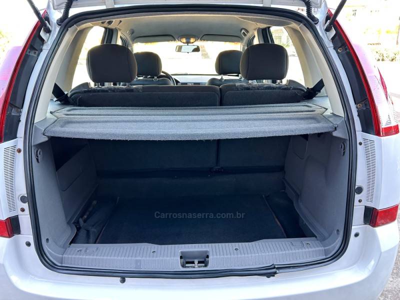 CHEVROLET - MERIVA - 2005/2005 - Branca - R$ 25.900,00