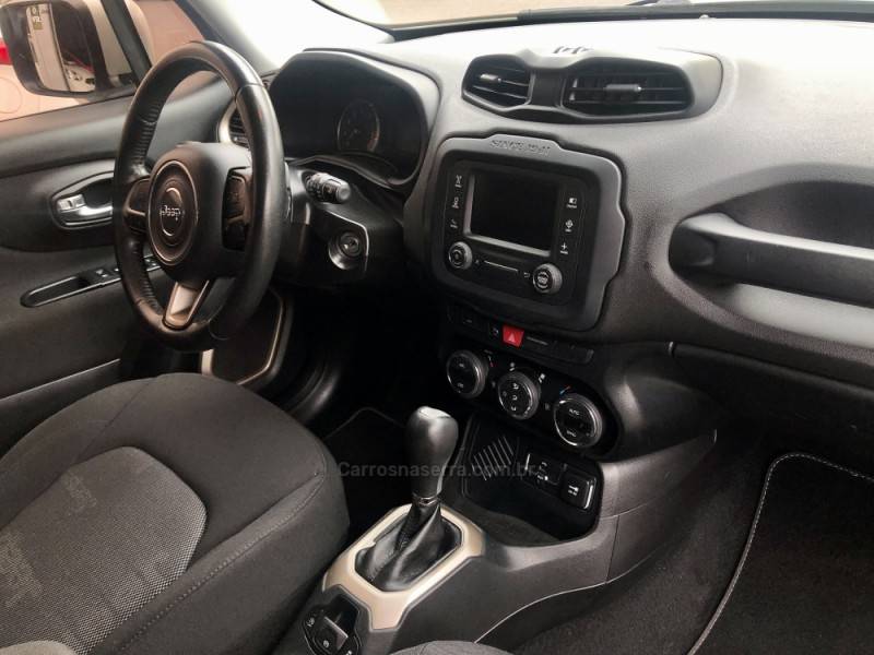JEEP - RENEGADE - 2017/2017 - Branca - R$ 74.700,00