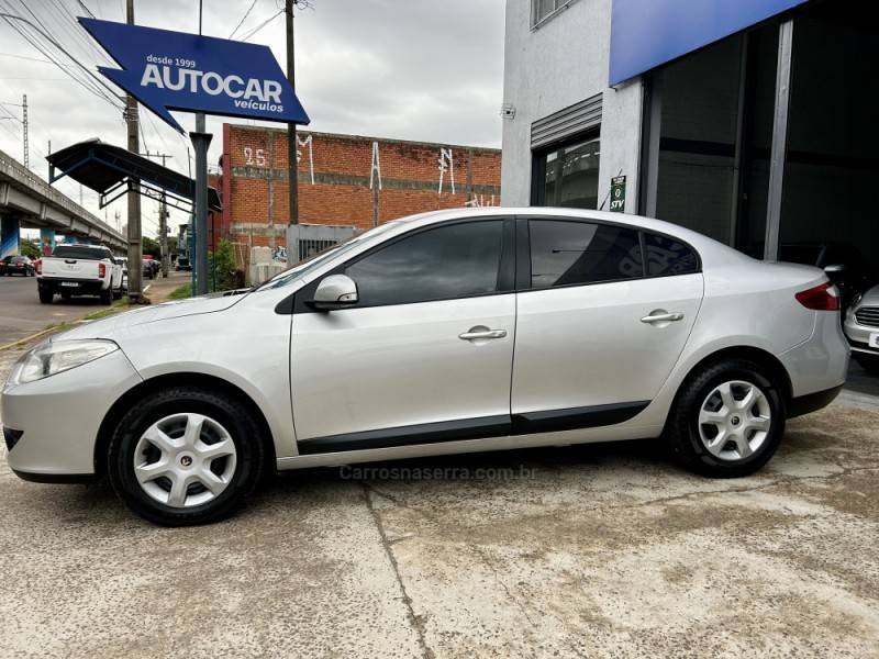 RENAULT - FLUENCE - 2014/2014 - Prata - R$ 43.700,00