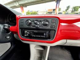 VOLKSWAGEN - UP - 2015/2015 - Vermelha - R$ 43.900,00