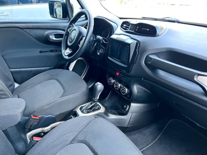 JEEP - RENEGADE - 2016/2016 - Branca - R$ 67.900,00