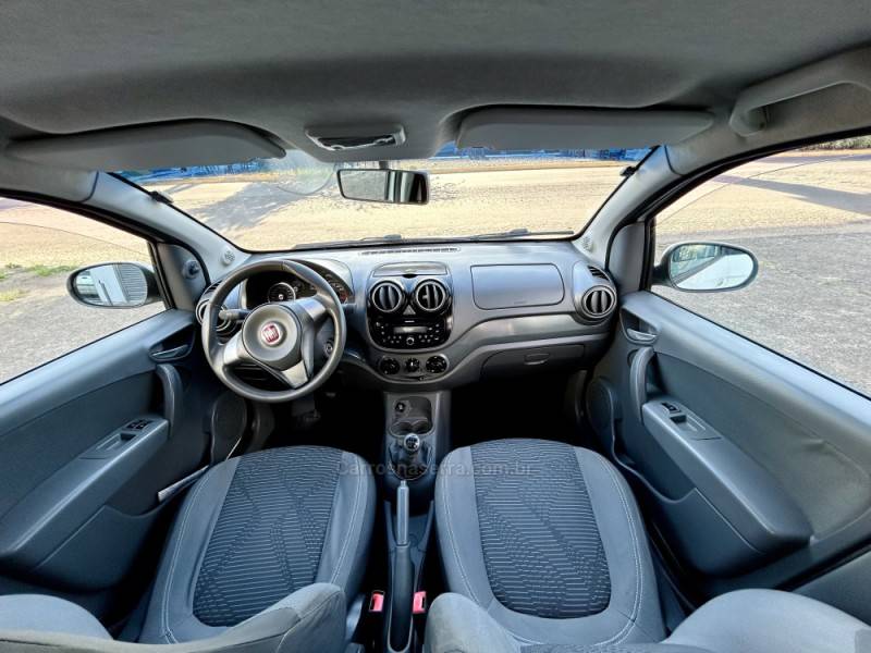 FIAT - PALIO - 2012/2012 - Branca - R$ 39.900,00
