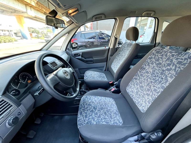 CHEVROLET - MERIVA - 2005/2005 - Branca - R$ 25.900,00