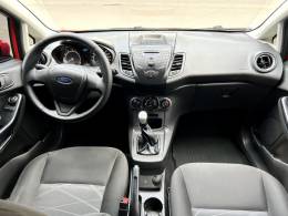 FORD - FIESTA - 2015/2015 - Vermelha - R$ 45.900,00